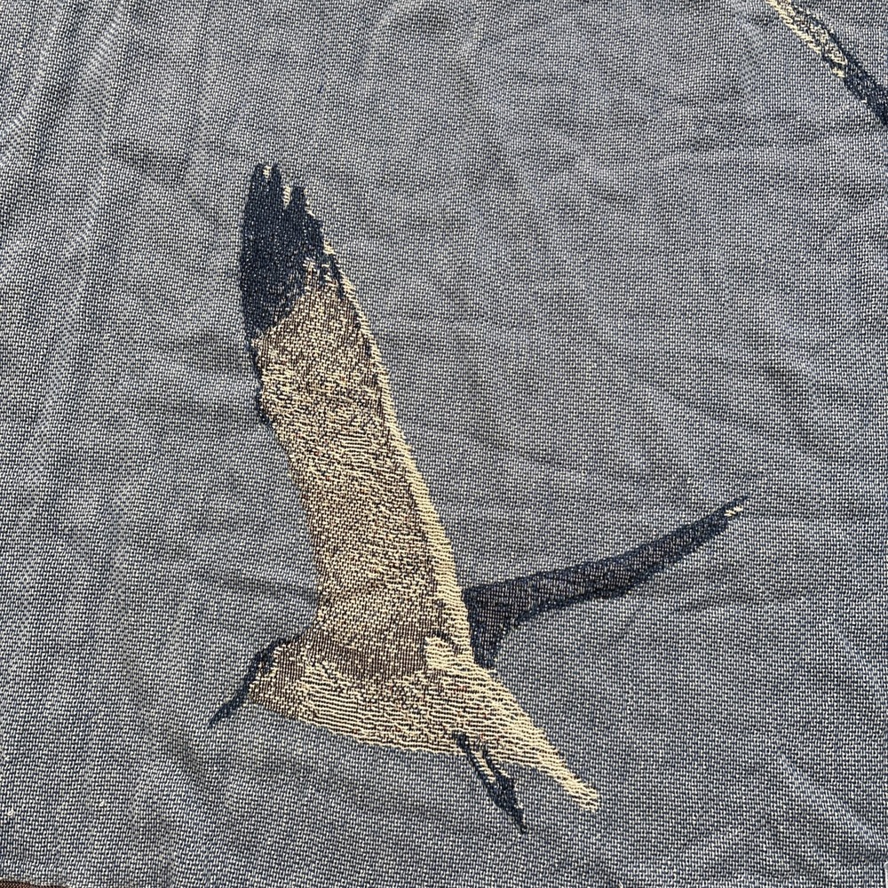 Taylor Swift 1989 Taylor's Version Seagull Woven Blue Blanket preowned few snags - Picture 3 of 12